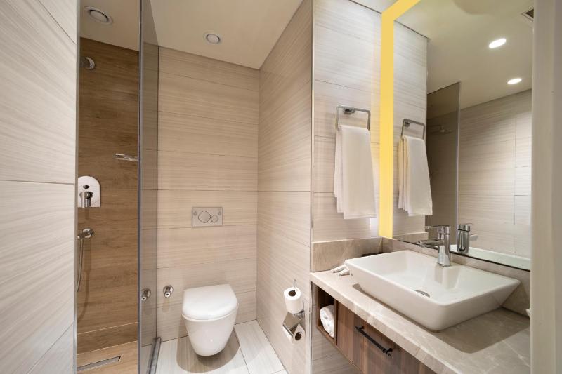 Junior Suite image 1