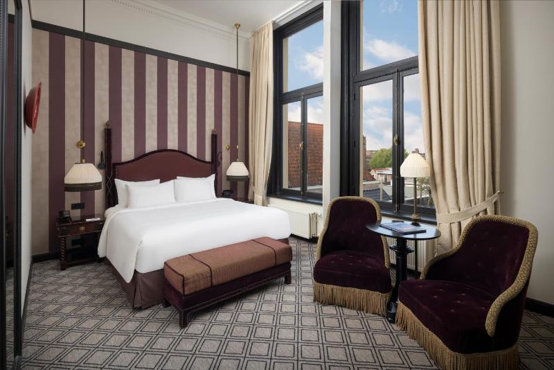 Deluxe Double Room image 1