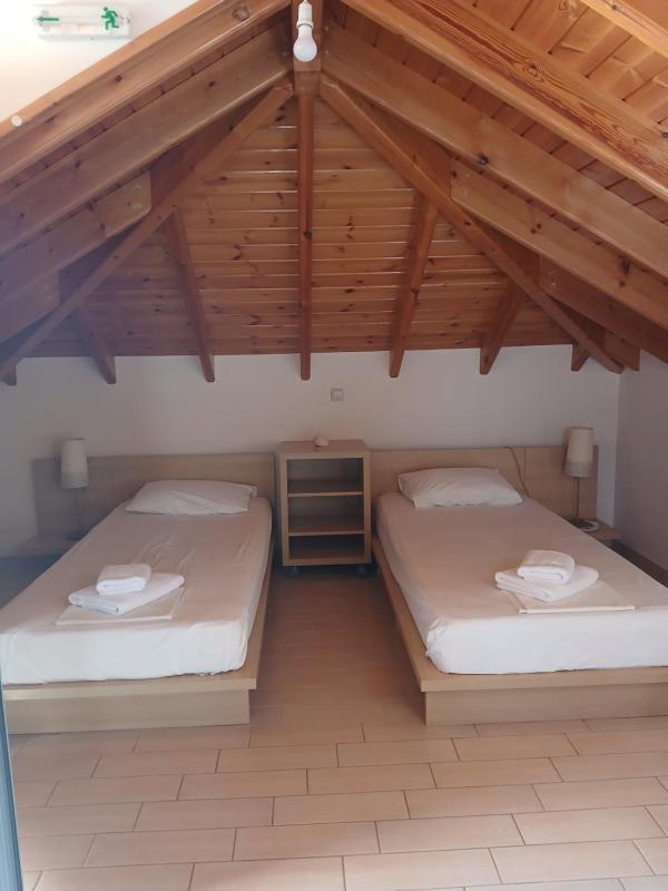 Deluxe Attic Quadruple Room with Sea View image 4