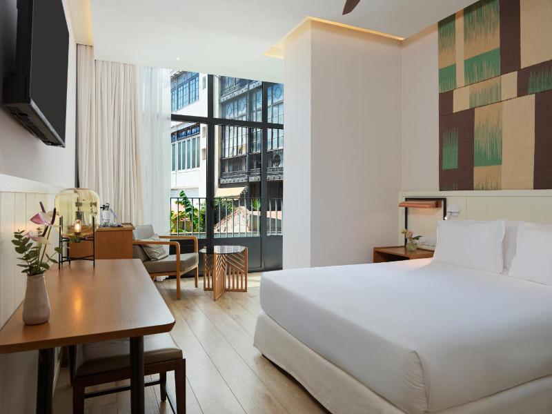 Classic Double or Twin Room with City View image 1