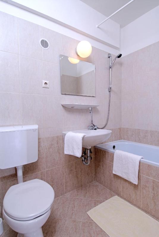 Economy Studio image 1