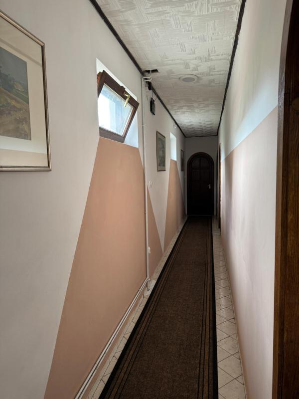 Double or Twin Room image 3