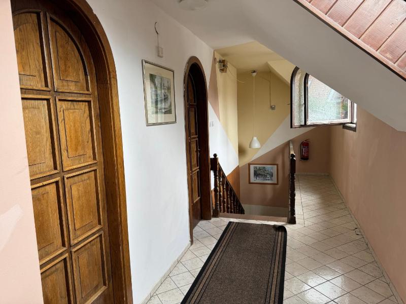 Double or Twin Room image 2