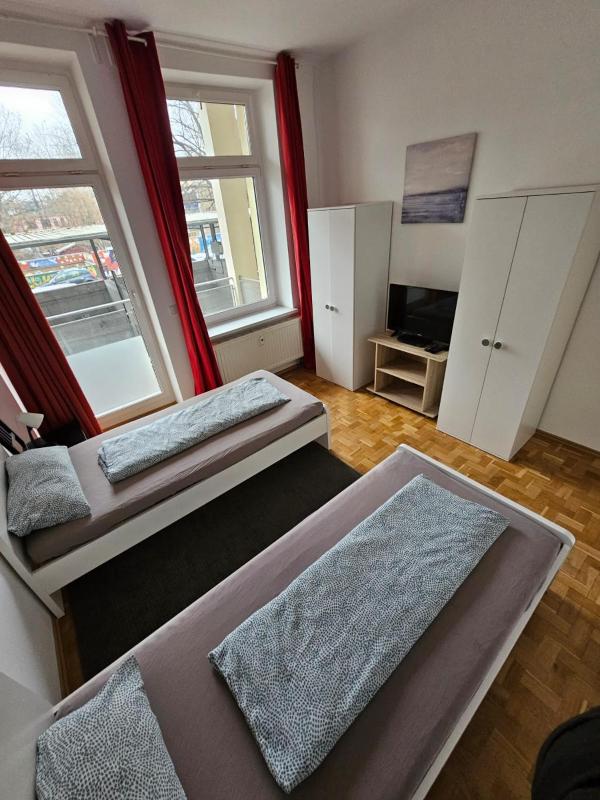 Leipzig Innenstadt-Süden - Wohnungen & Studios teilweise mit Aufzug - image 23