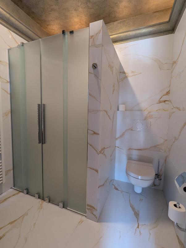 Deluxe Quadruple Room image 2