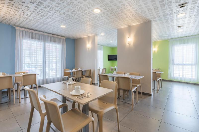 Appart'City Confort Perpignan Centre Gare - image 9