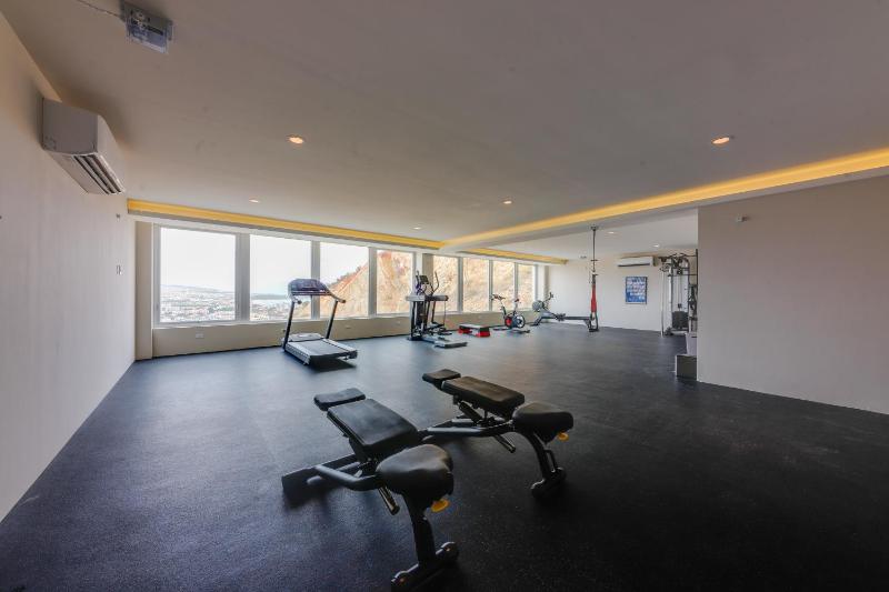 Luxe Mtn Top Retreat w/ Pool Access & Sea View! - image 6