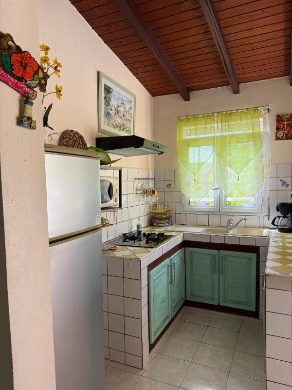 Maison avec terrasse à Saint-François - 50 m² avec spa - image 7