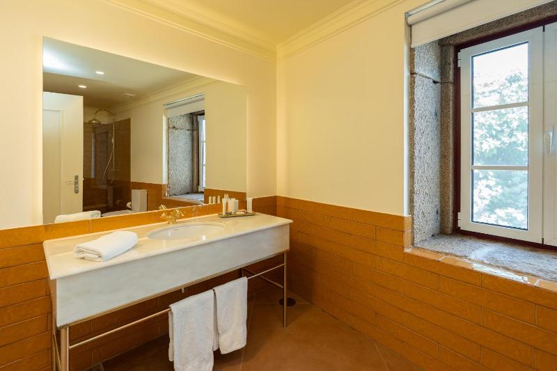 Superior Double or Twin Room image 2