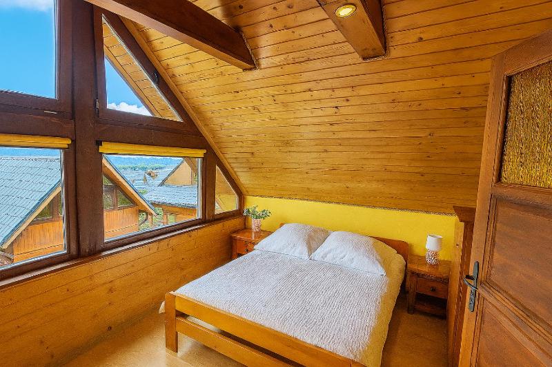 Two-Bedroom House image 3