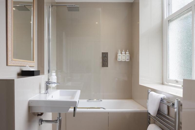 Superior Single Room image 2
