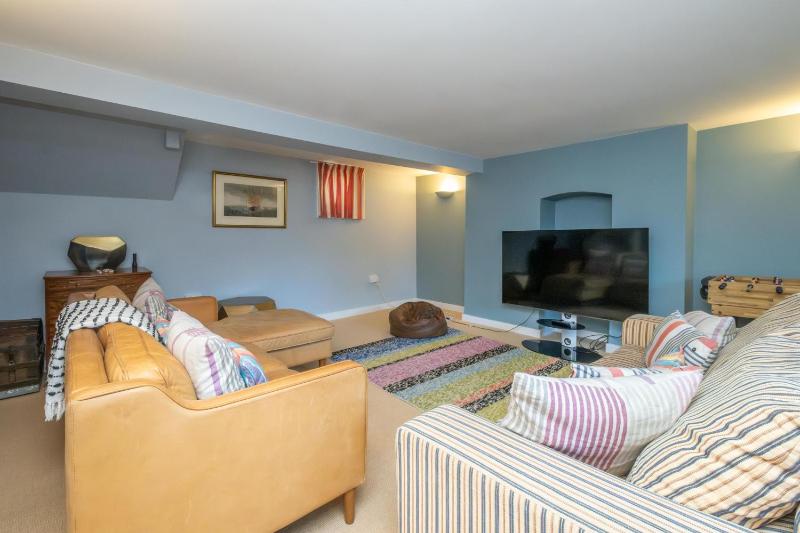 Stoney Beach - Aldeburgh Coastal Cottages - image 37