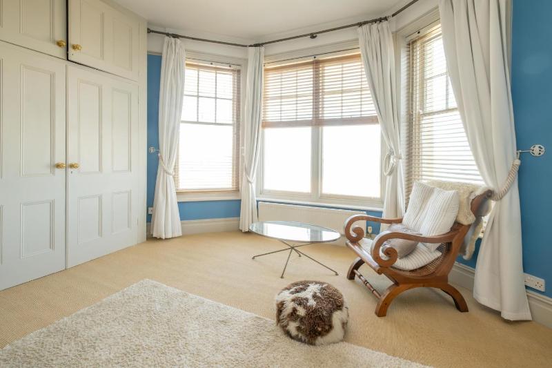 Stoney Beach - Aldeburgh Coastal Cottages - image 42