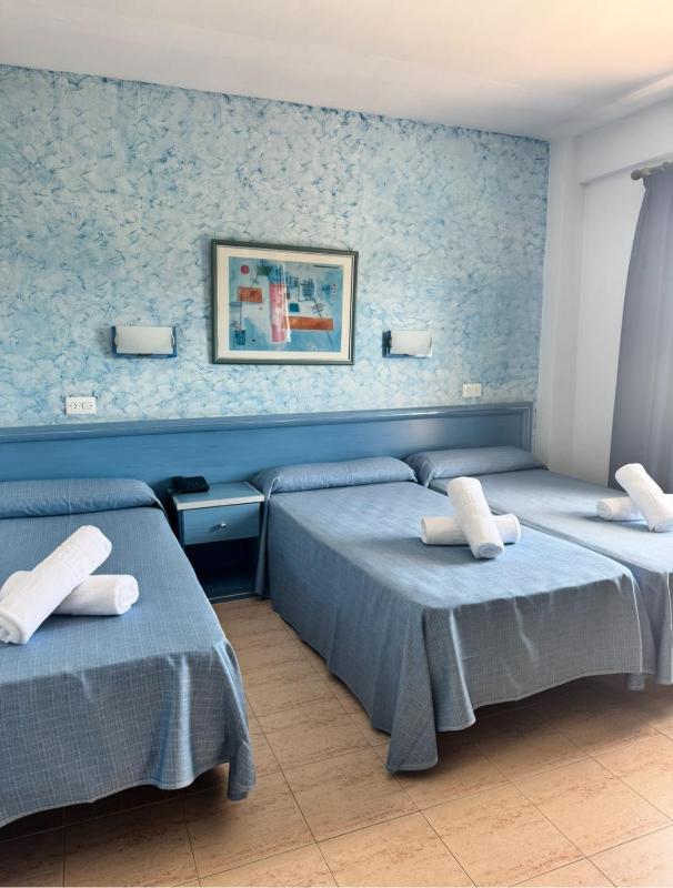 Double Room with Extra Bed (2 Adults + 1 Child) image 1