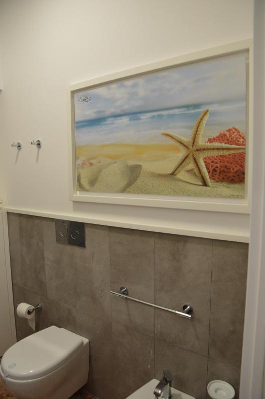 B&B Vanity - image 22