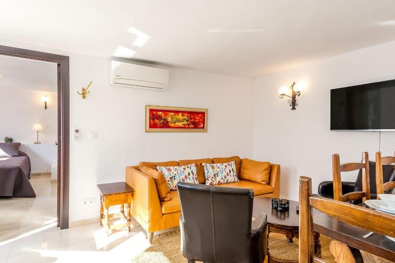 Villa Las violetas with 2 communal pools - image 7
