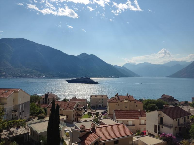 Studio Apartment with Sea View image 1