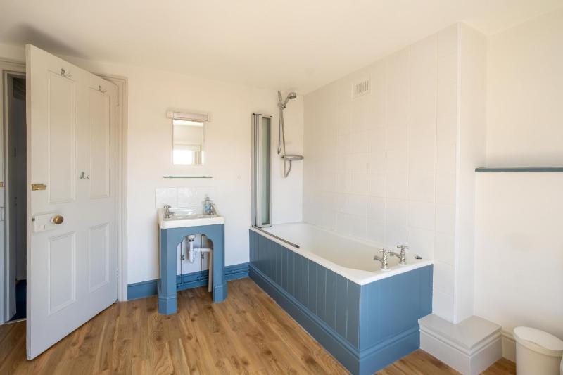 Stoney Beach - Aldeburgh Coastal Cottages - image 43