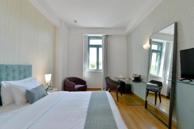 Junior Suite with Acropolis View image 2