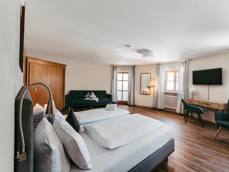 Deluxe Double Room image 1