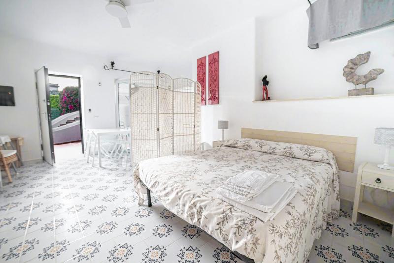 Villa Conchiglia blu con piscina - image 48