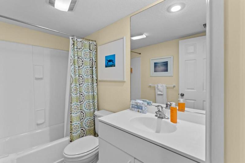 Shell Island Beach Club 6D - image 5