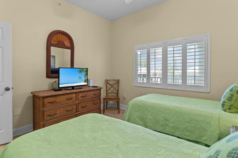 Shell Island Beach Club 6D - image 4