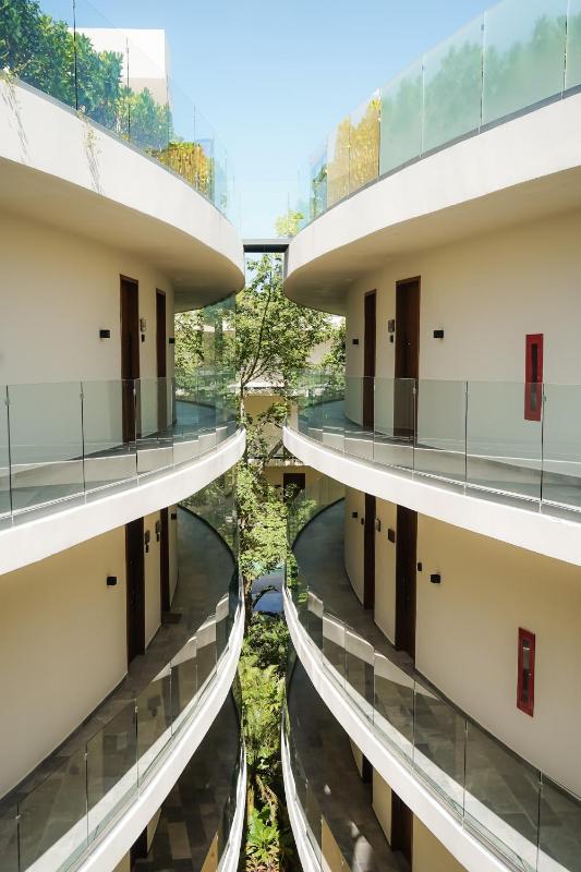 Mistiq Gardens - image 29
