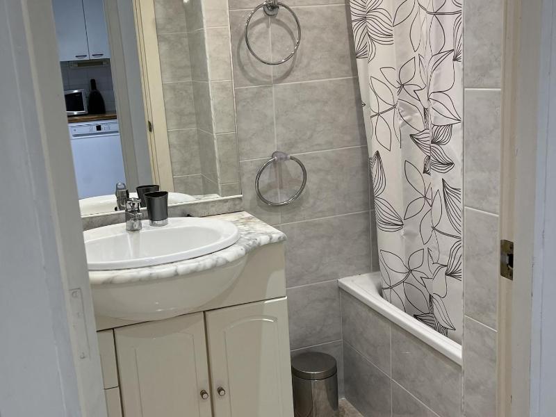 Hermoso apartamento de 3 habitaciones en Roses con piscina y jardín acceso a la playa - ES-204-59 - image 2