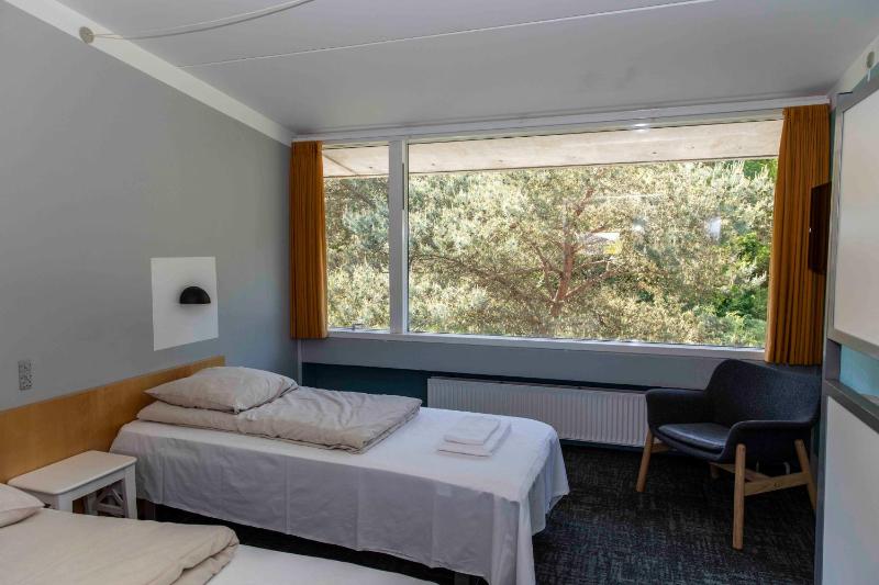 Quadruple Room image 4