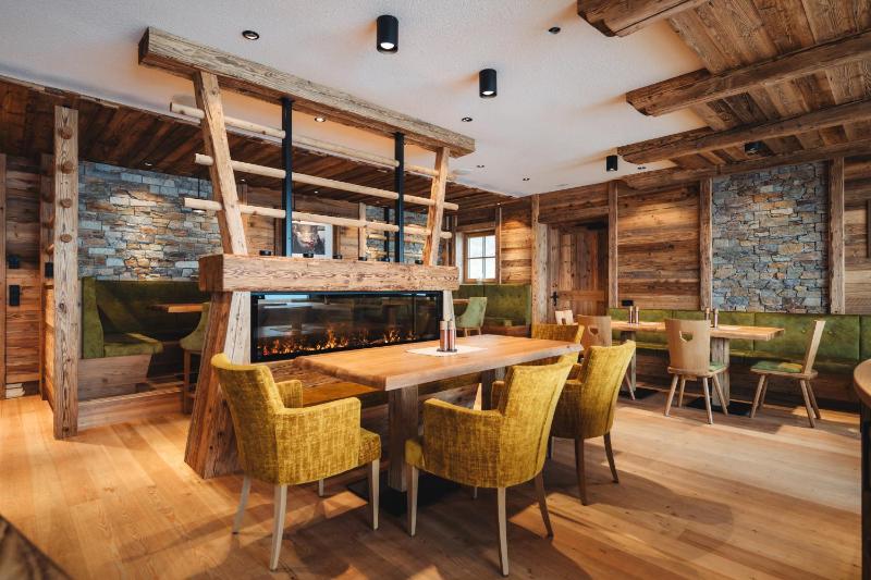 Chalet image 2