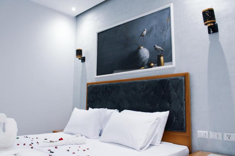 Olivia Hotel - image 10