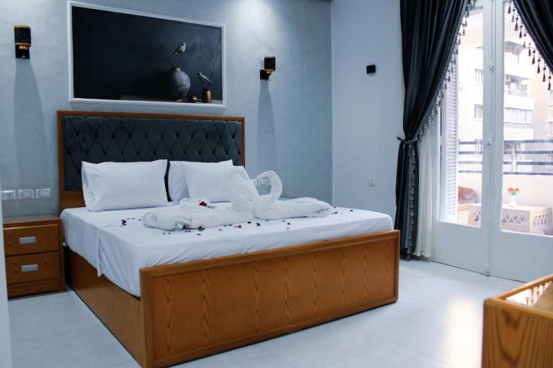 Olivia Hotel - image 2