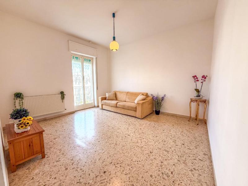 Jackson Apartment 3Piano vicino al mare Rif A821 - image 11