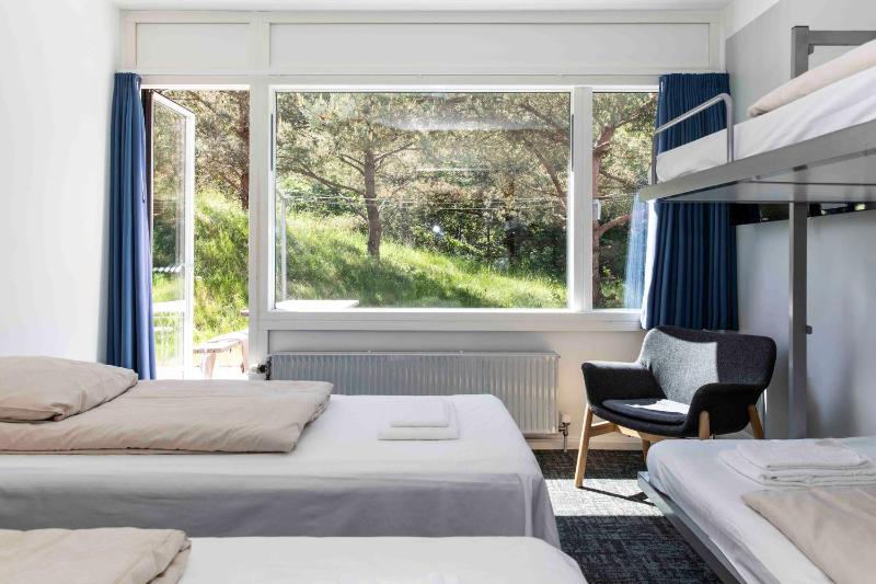 Quadruple Room with Terrace image 1