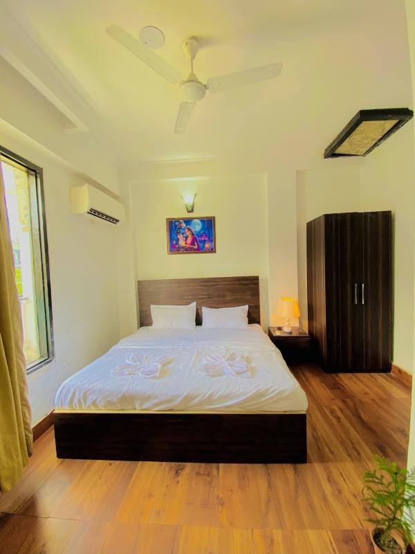 Peaceful 3BHK Villa near All Mandirs Vrindavan - image 36