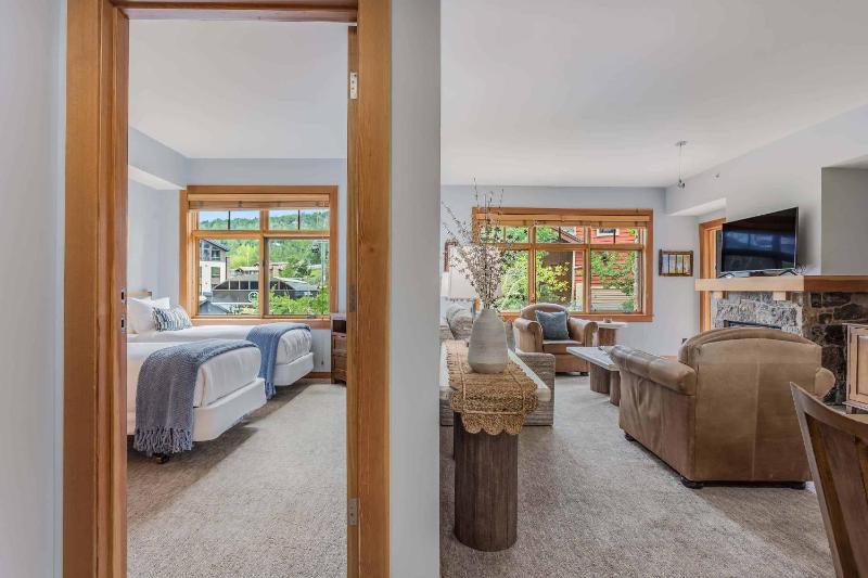 Capitol Peak Lodge 3208 by Snowmass Mountain Lodging - image 8