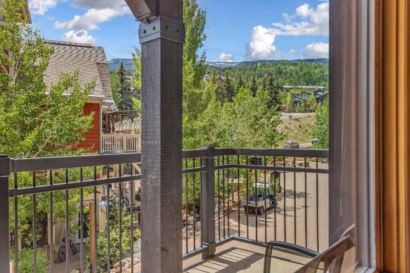 Capitol Peak Lodge 3208 by Snowmass Mountain Lodging - image 16
