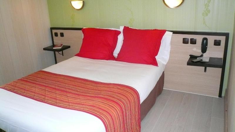 Superior Single Room image 3