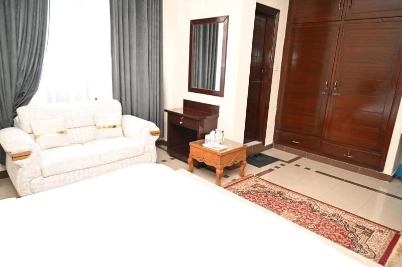 KMU Guest House - image 3