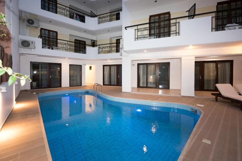 Artemis Hotel Apartments - image 7
