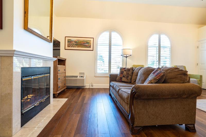 King Room image 4