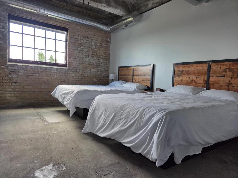 Double Room image 2