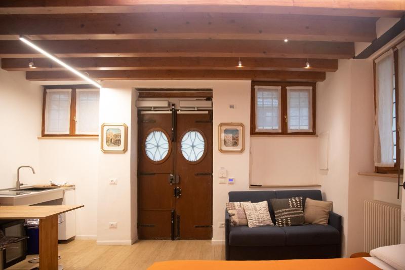 Apartment with Turkish Bath image 2