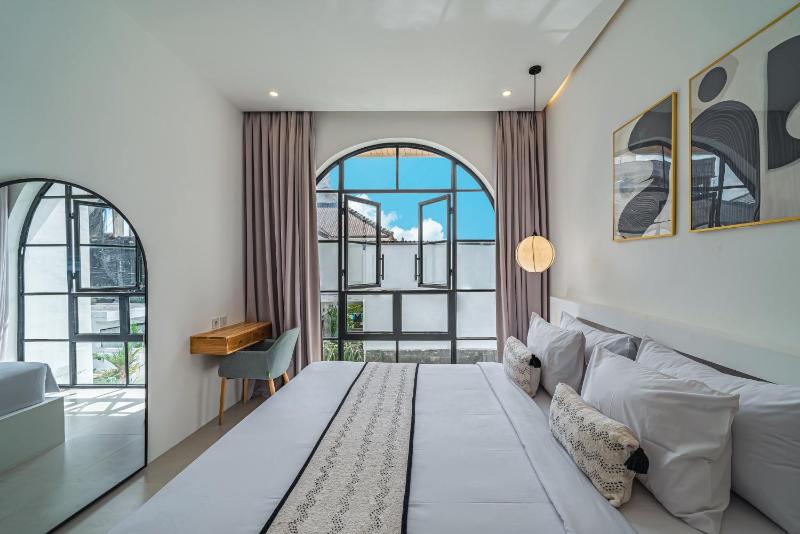 Villa Sunset and Sunrise - 2BR elegant villa in Central Canggu - image 37