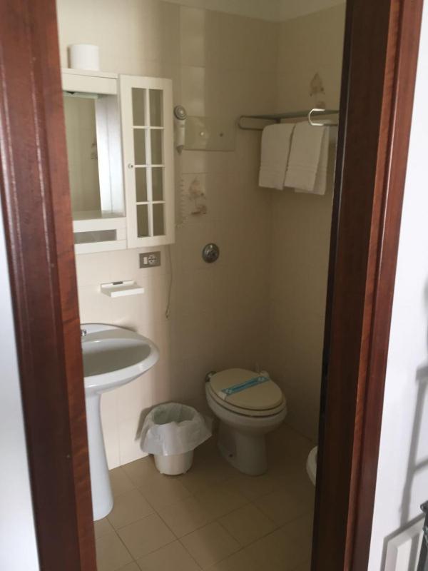 Quadruple Room image 2