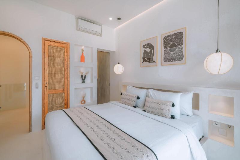 Villa Sunset and Sunrise - 2BR elegant villa in Central Canggu - image 27