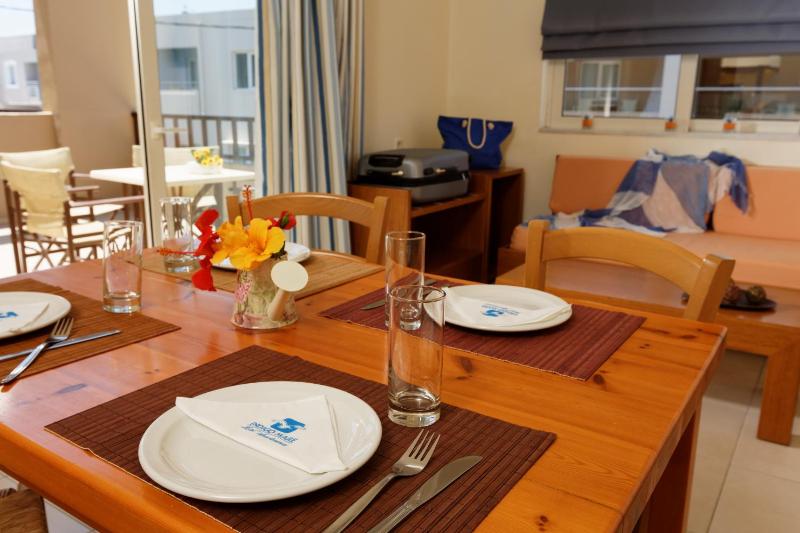 One-Bedroom Apartment image 1