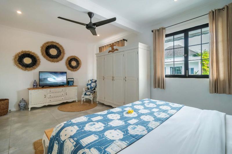 Luxe 5 Bed Sleeps 10 Butler Walk to ShopsCafe - image 3