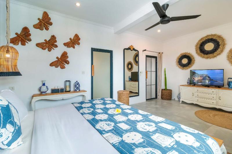 Luxe 5 Bed Sleeps 10 Butler Walk to ShopsCafe - image 12